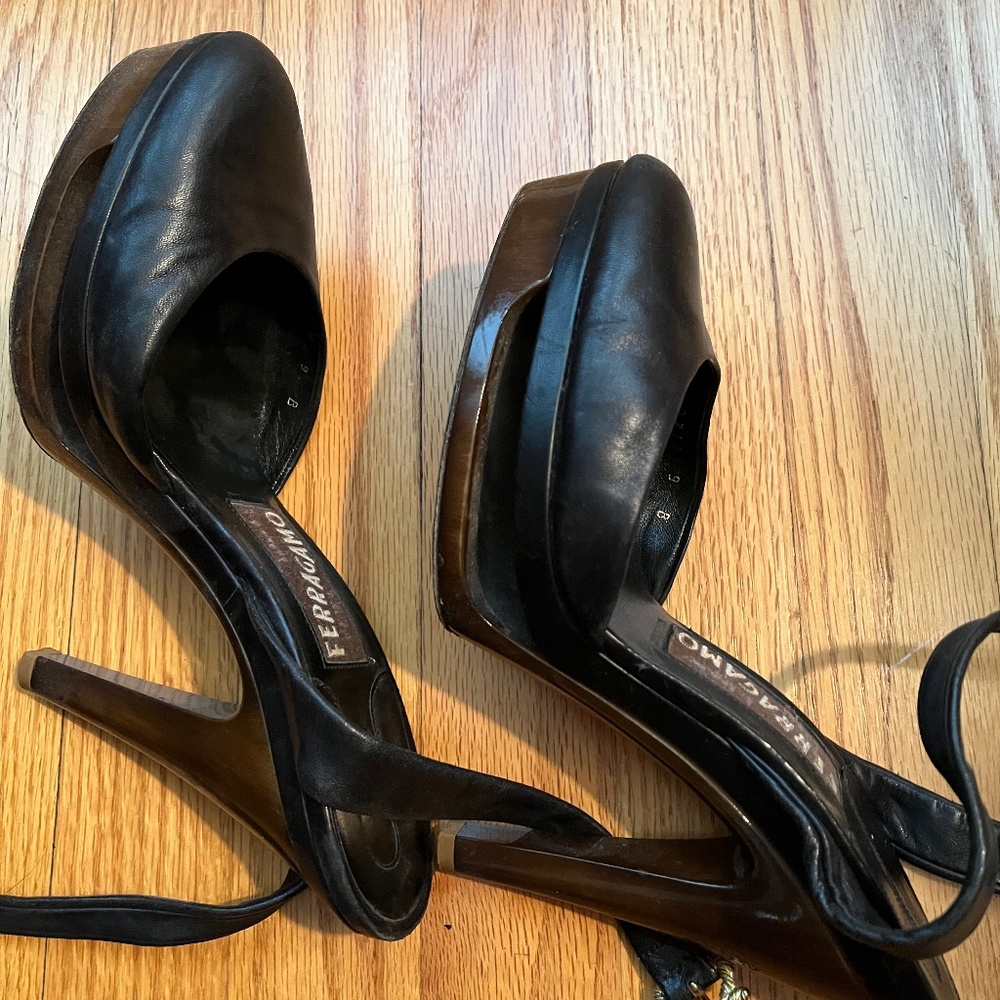 Salvatore Ferragamo Sexy and Classy Sandals - size 9